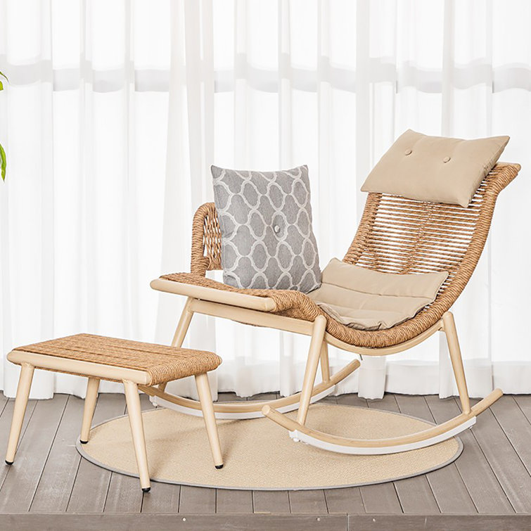 Rocking chair 2024 round